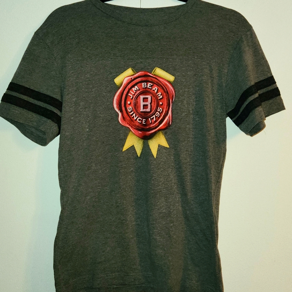Jim Beam short sleeve t-shirt size small women's.   Grey